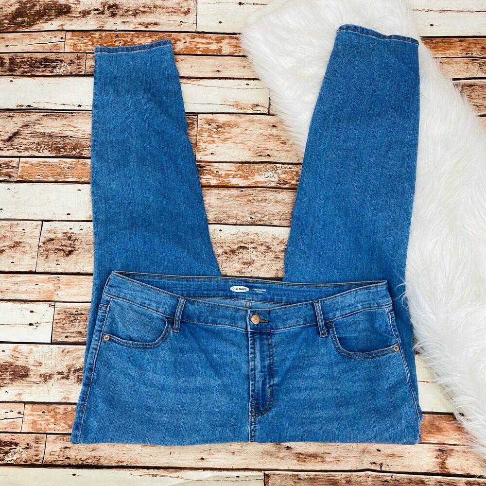 Old Navy Women's Super Skinny Mid Rise Jeans Size 18 Stretch Light Wash Zip Fly - Picture 2 of 6